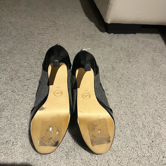 Michael Kors grey and black cut out booties. Size 8 - Picture 2 of 3